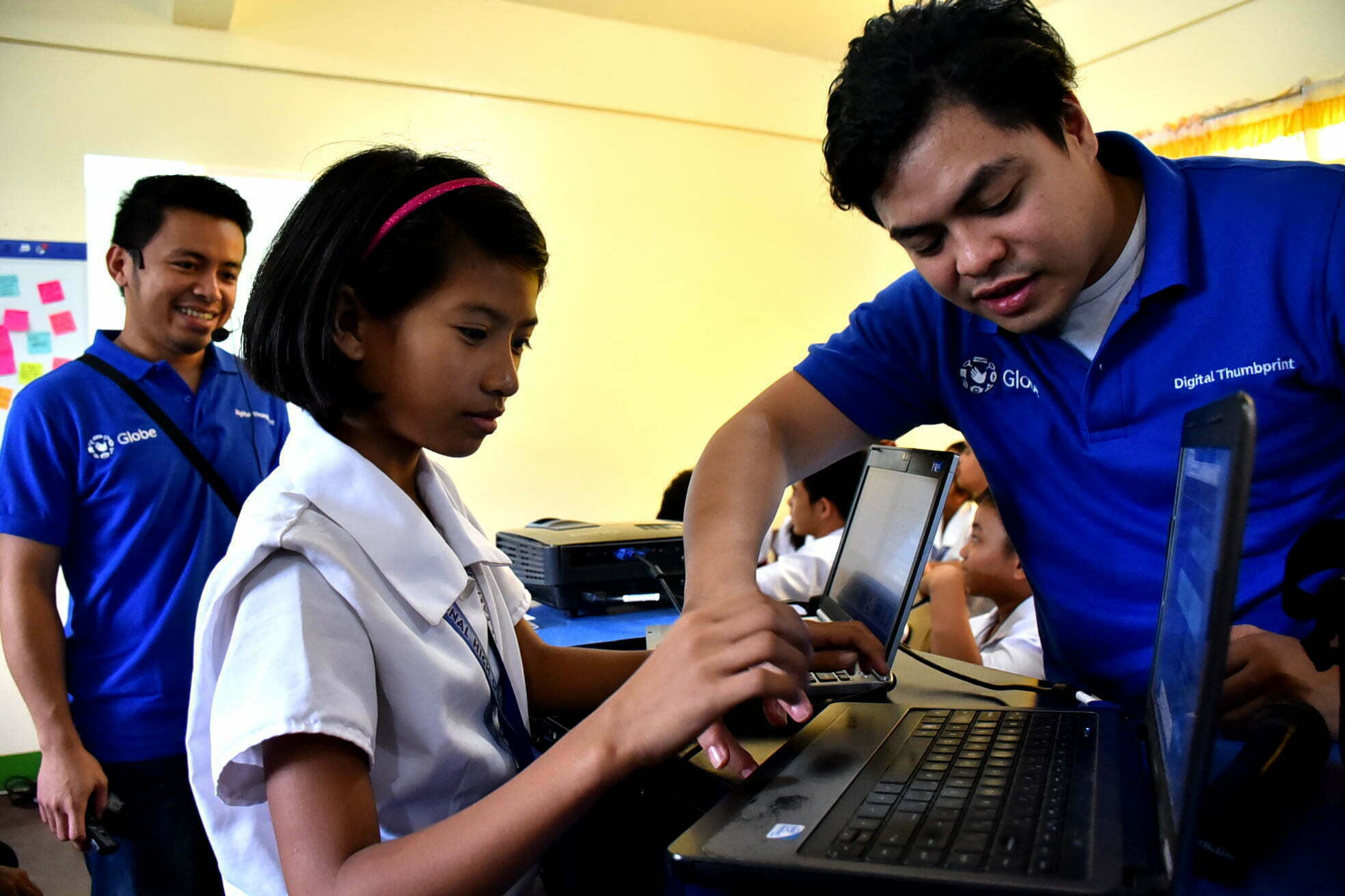 Duterte needs mandatory laptop, internet lessons for Pinoy students 2